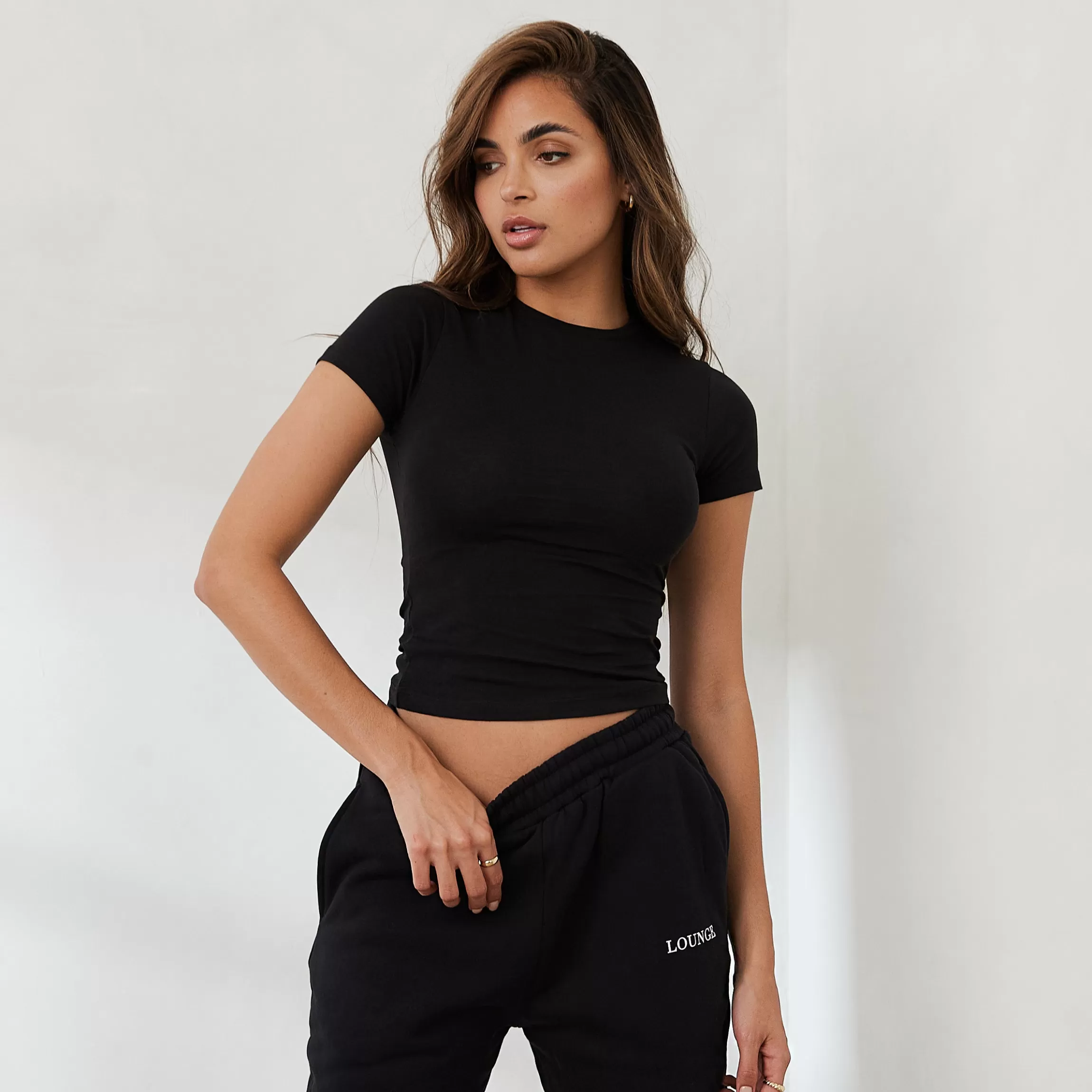 Lounge Essential Getailleerd T-Shirt met Korte Mouwen - Zwart Clearance